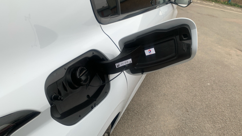 Peugeot 308 1.2 PureTech Allure 5dr EAT8 Petrol Hatchback